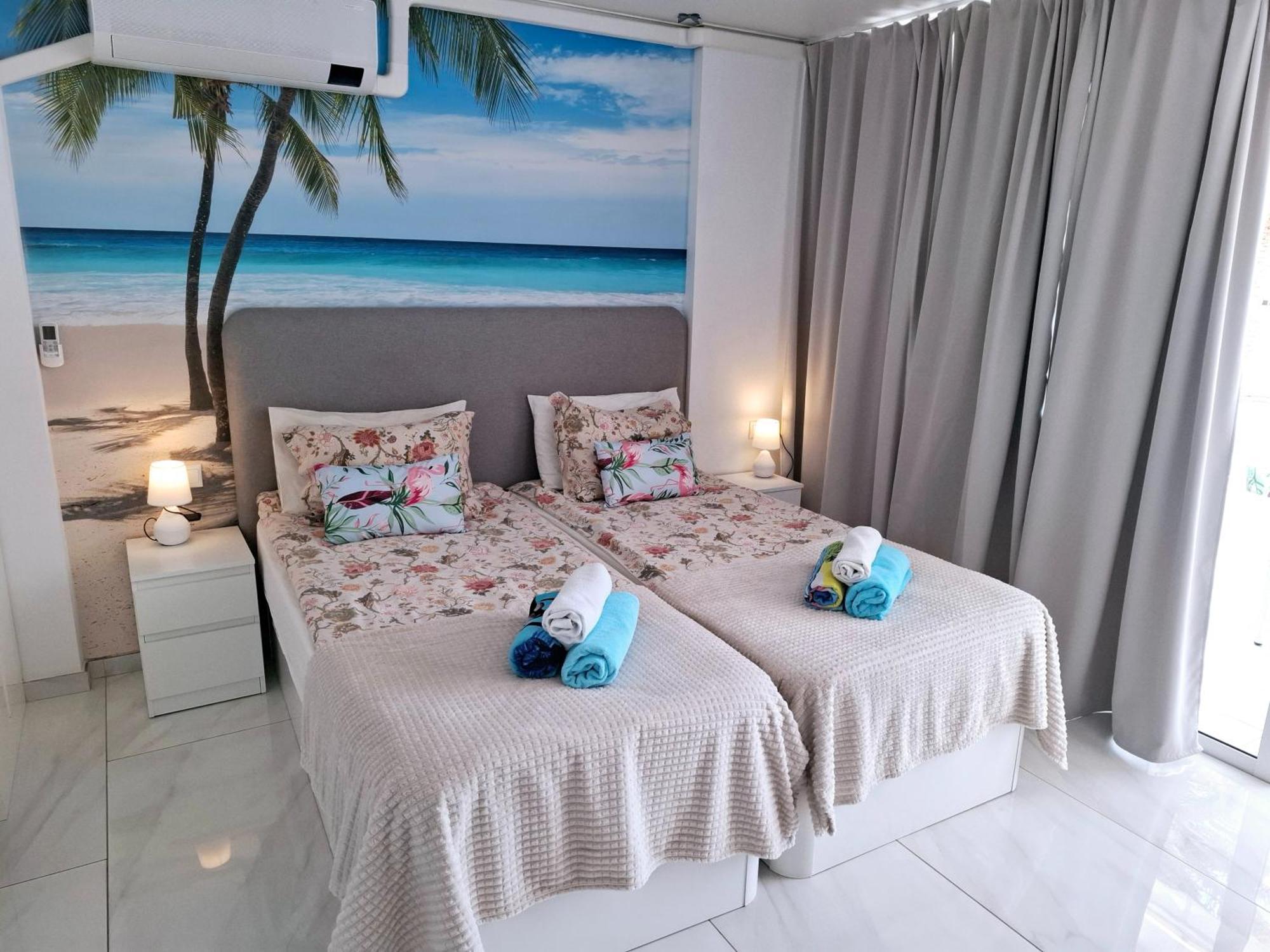 Апартаменти Under The Palm Плайя-де-лас-Амерікас Екстер'єр фото